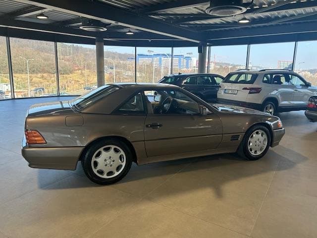 1990 Mercedes-Benz SL - 8
