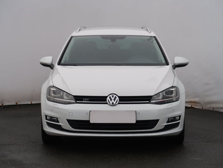 2014 Volkswagen Golf - 2