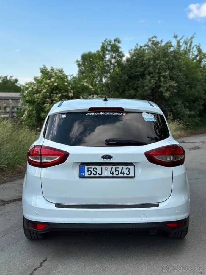 2015 Ford C-MAX - 11