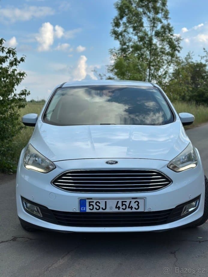 2015 Ford C-MAX - 12