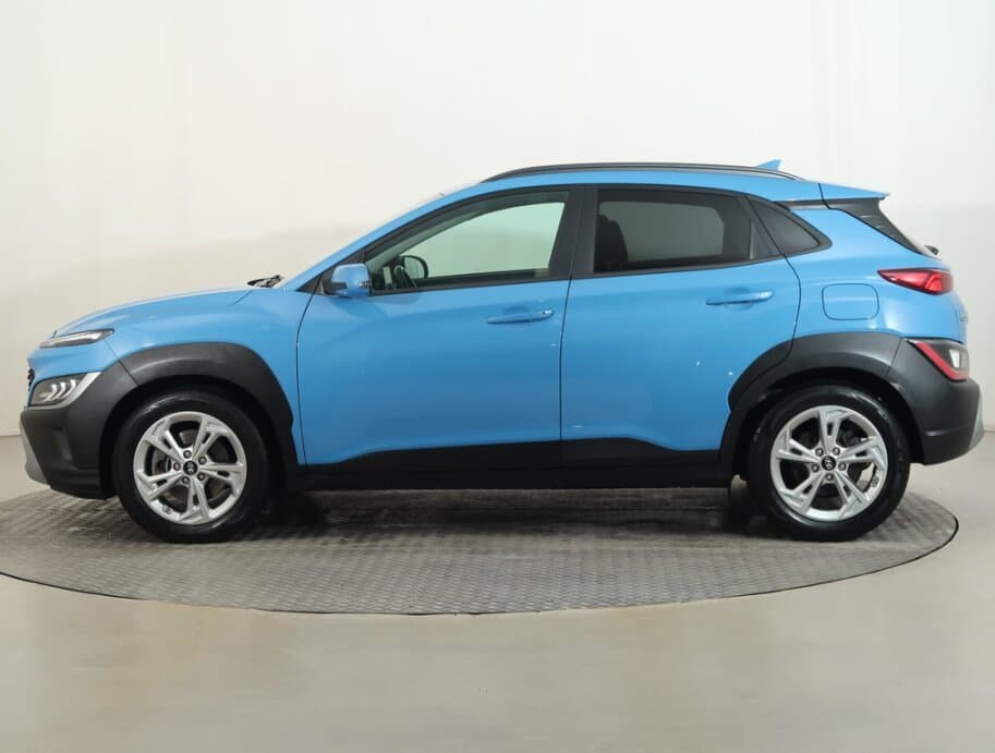 2021 Hyundai KONA - 4