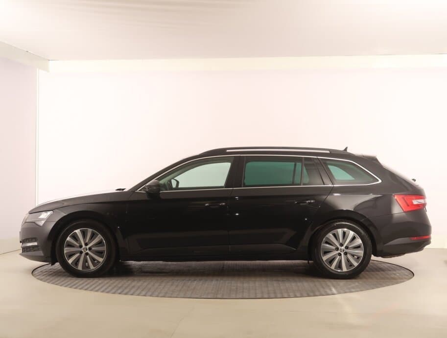 2022 Škoda SUPERB - 4