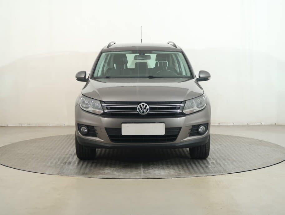 2011 Volkswagen TIGUAN - 2
