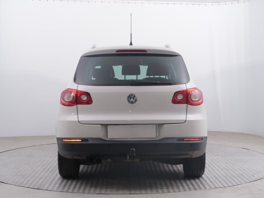 2009 Volkswagen TIGUAN - 6