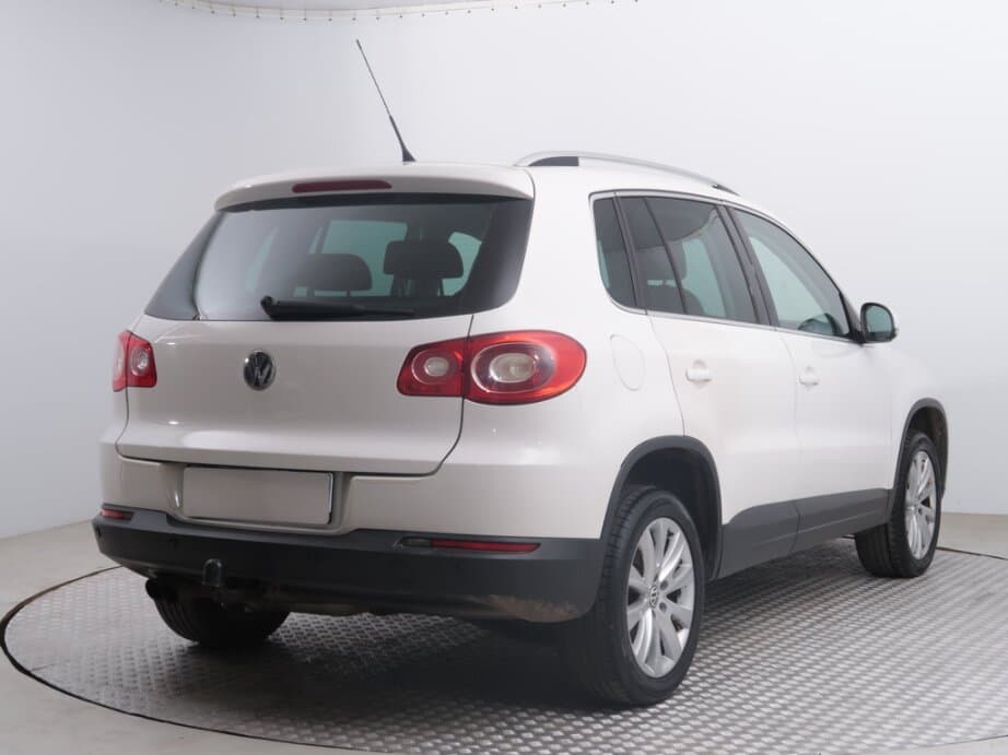 2009 Volkswagen TIGUAN - 7
