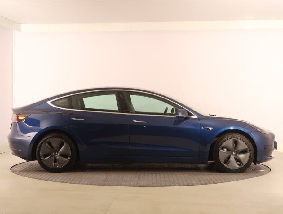 2020 Tesla MODEL 3 - 8
