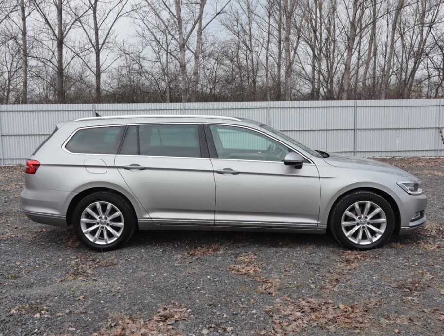 2016 Volkswagen PASSAT - 8