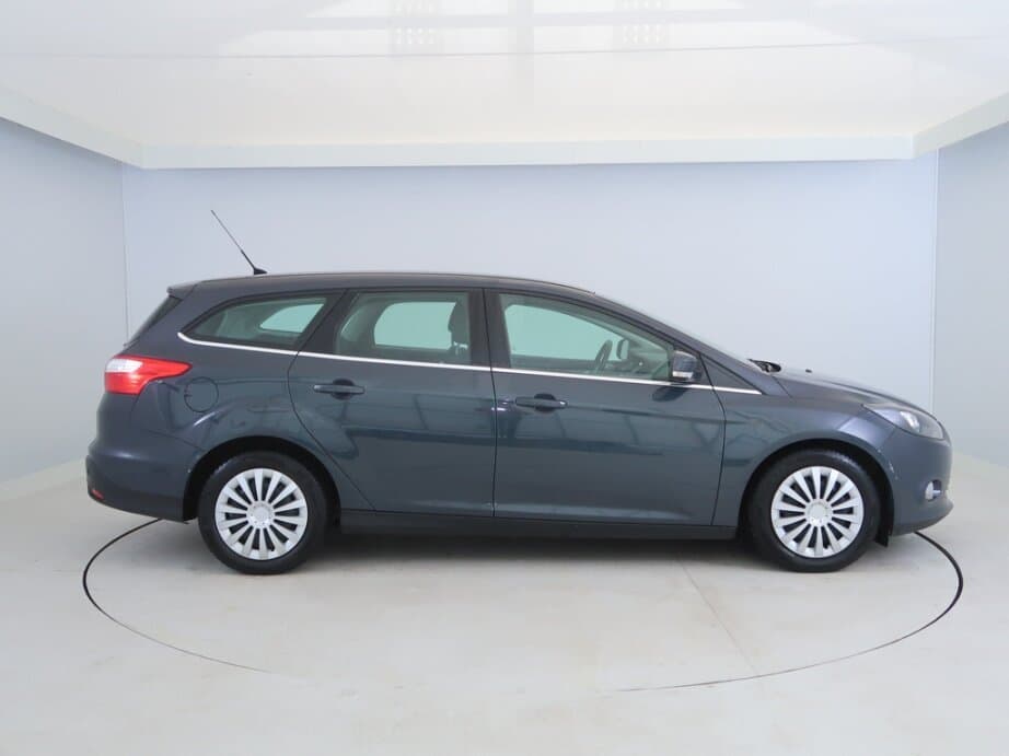 2013 Ford Focus - 8