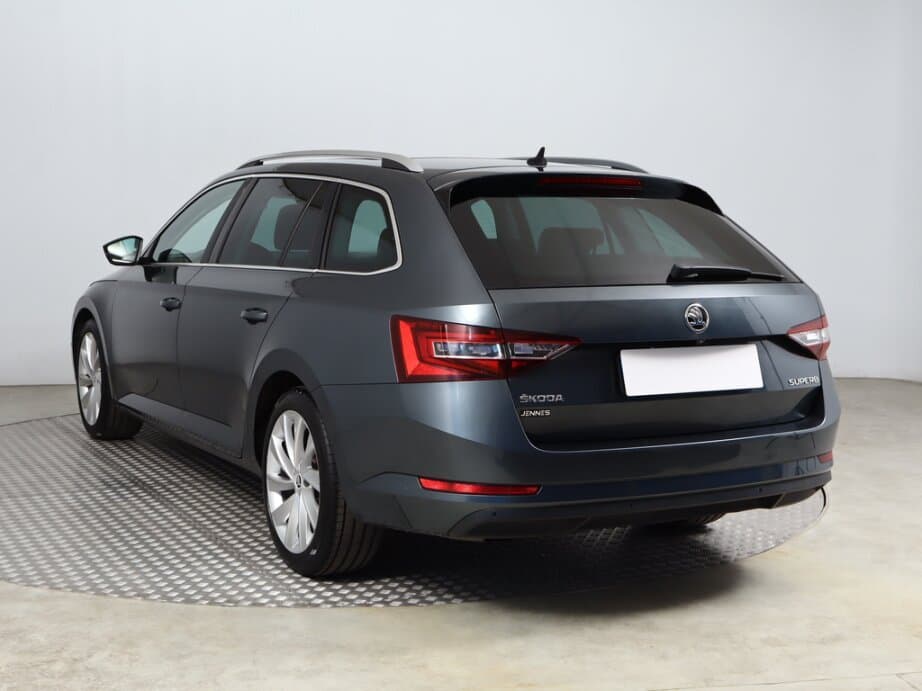 2016 Škoda SUPERB - 5