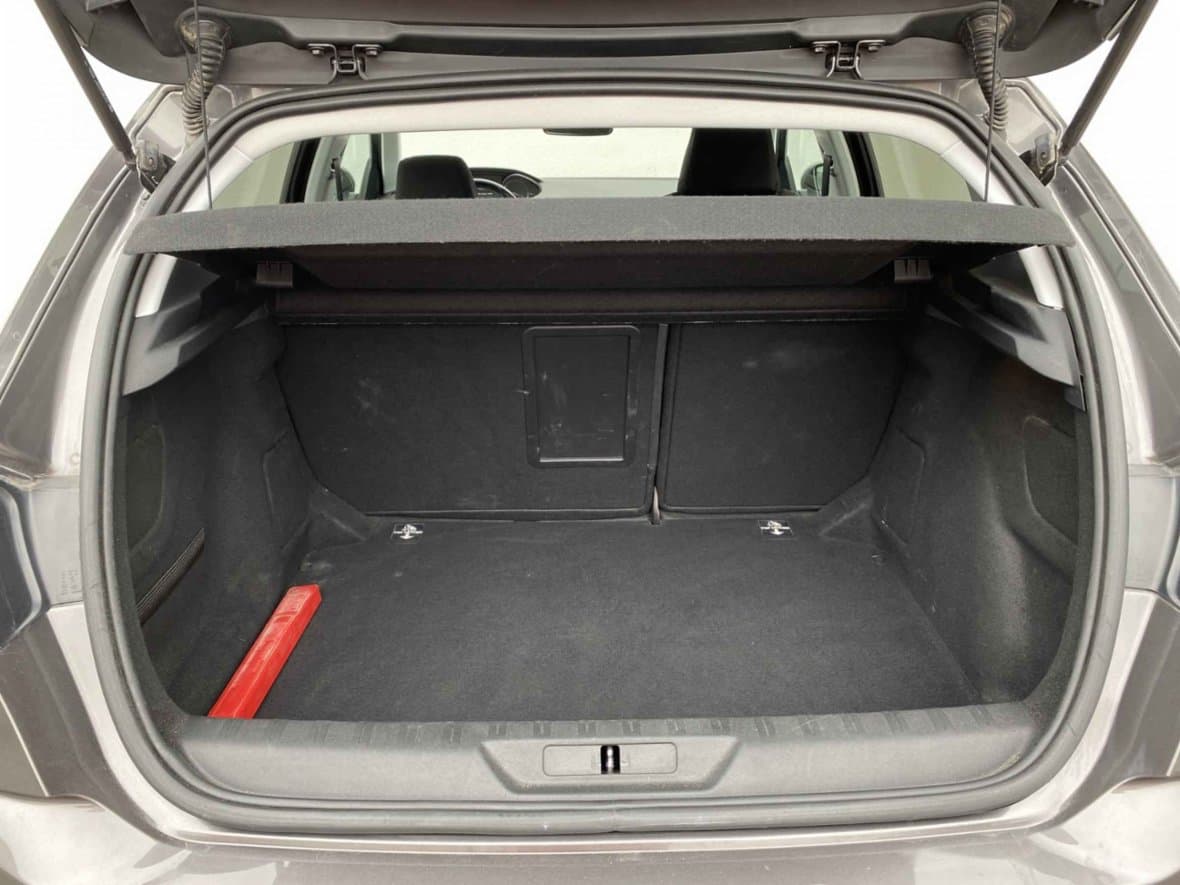 2017 Peugeot 308 - 7