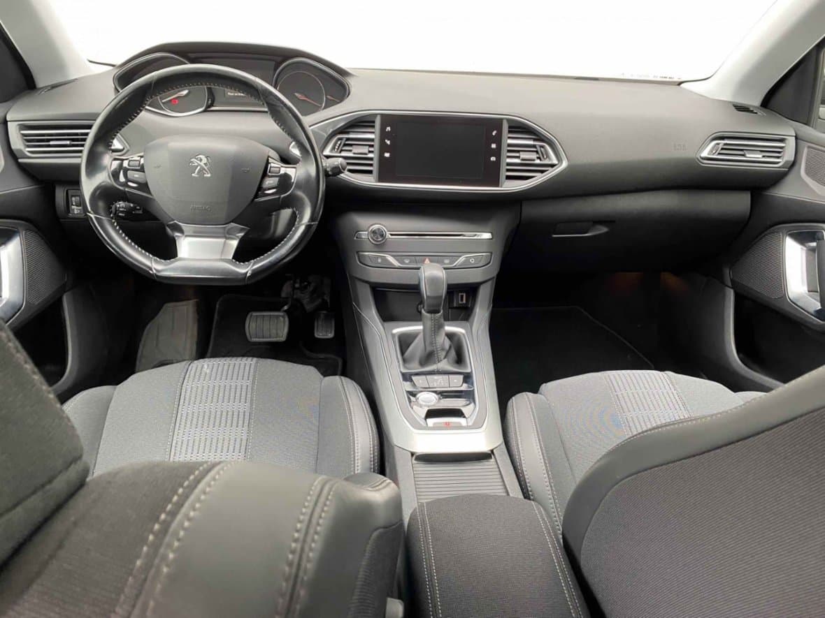 2017 Peugeot 308 - 8