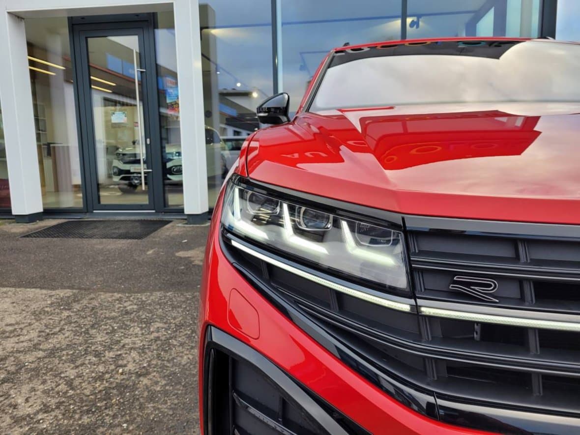 2023 Volkswagen TOUAREG - 11