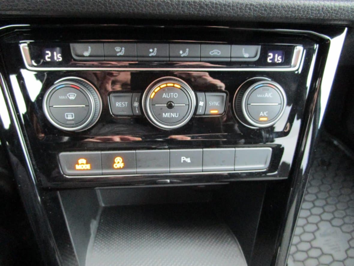 2018 Volkswagen Touran - 12