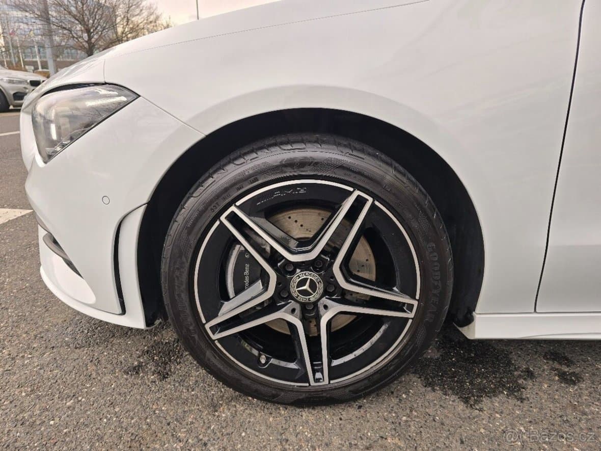 2022 Mercedes-Benz CLA - 8