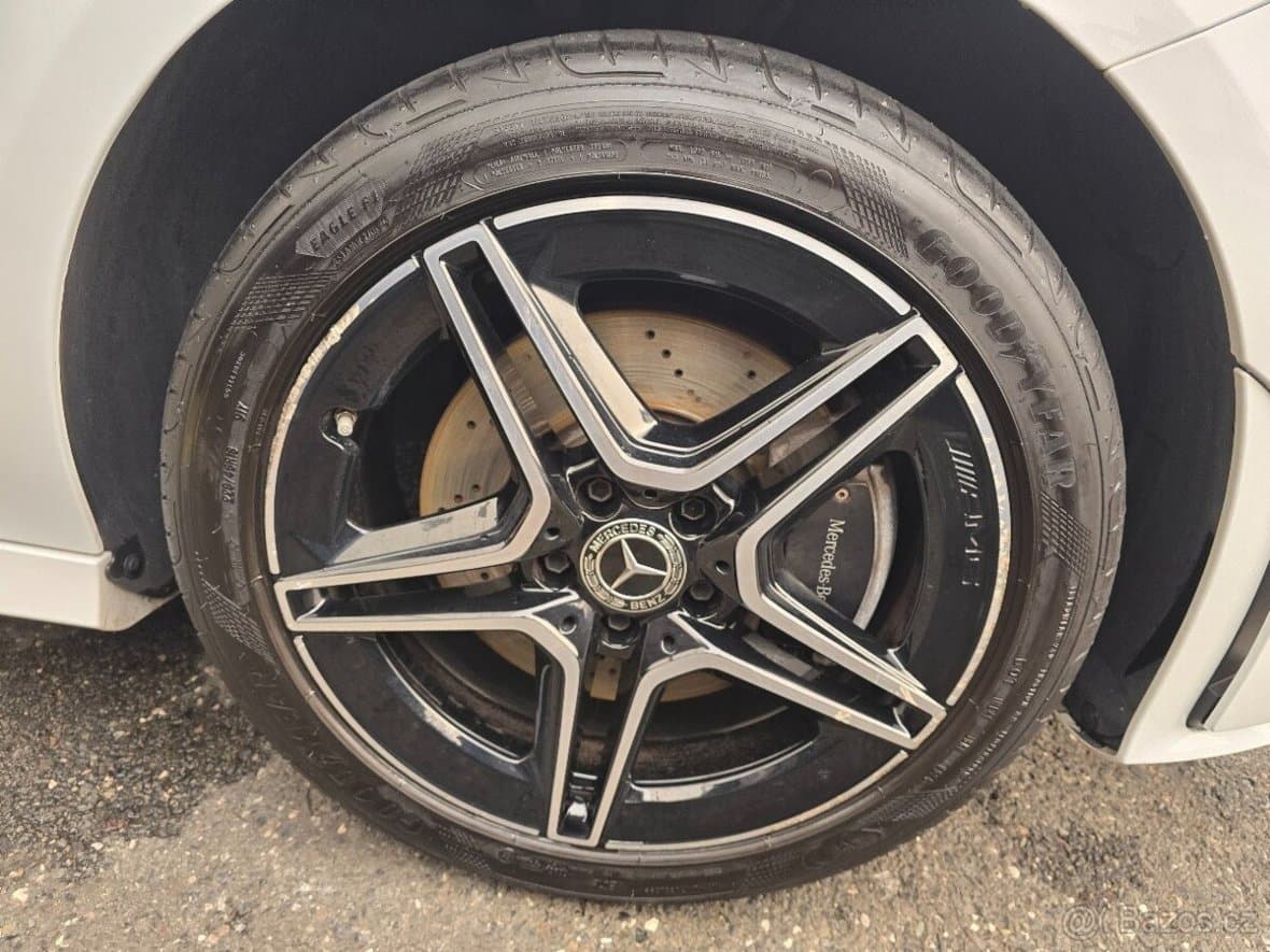 2022 Mercedes-Benz CLA - 11
