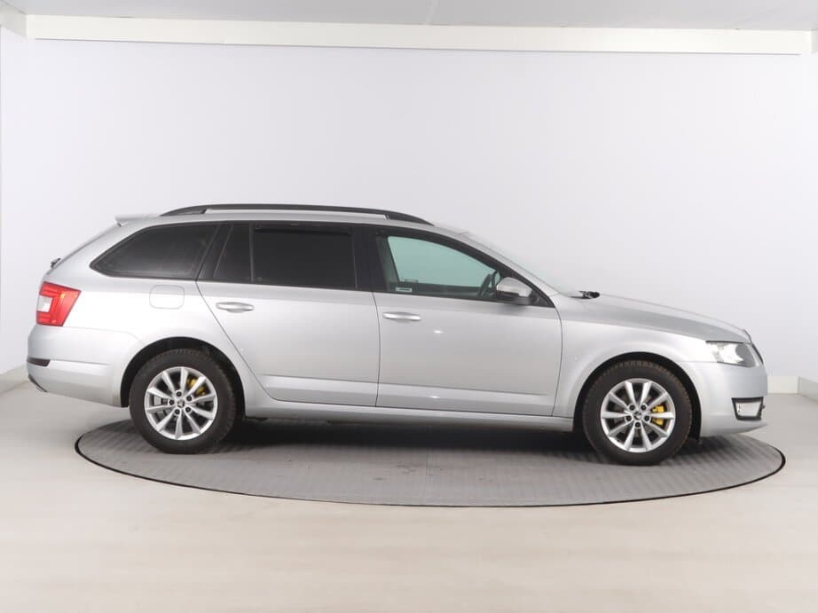 2017 Škoda OCTAVIA - 8