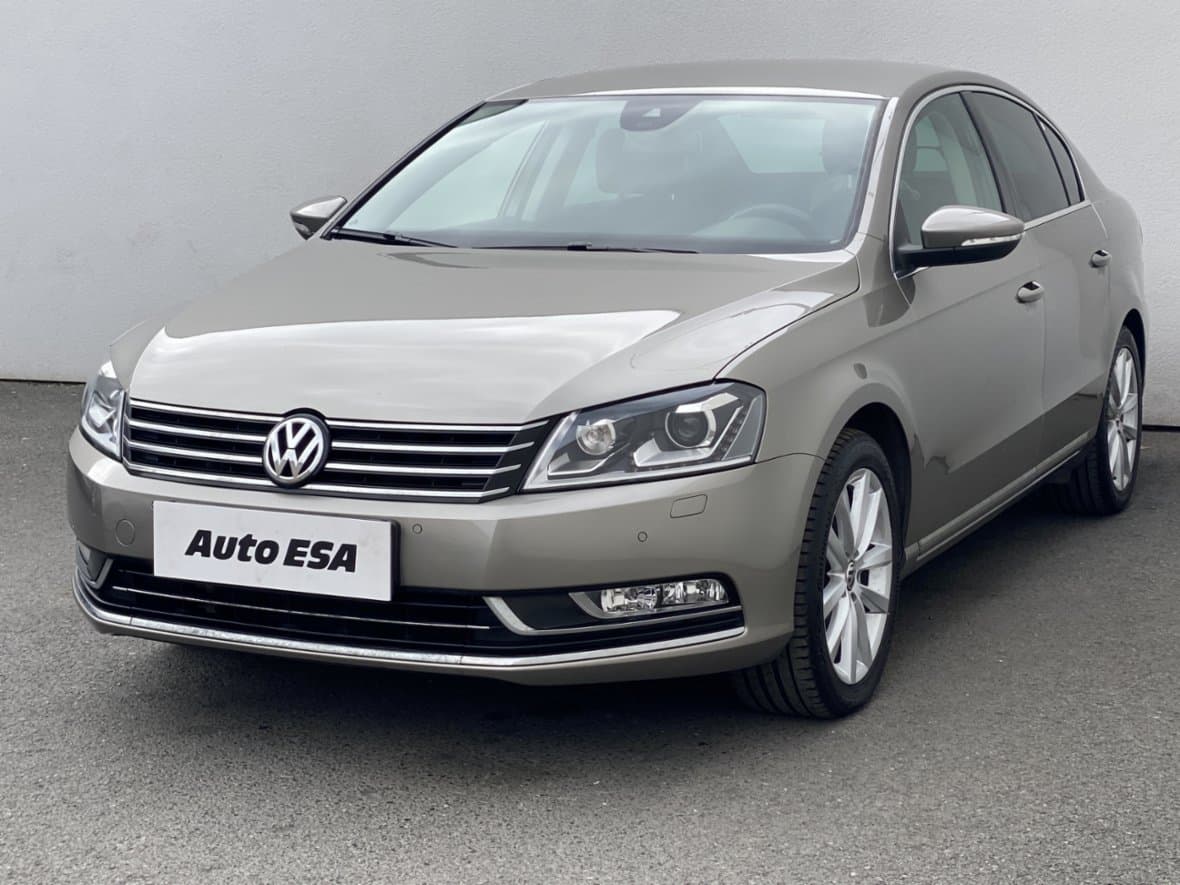 2013 Volkswagen PASSAT - 3