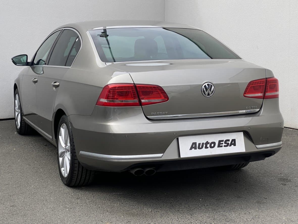 2013 Volkswagen PASSAT - 6