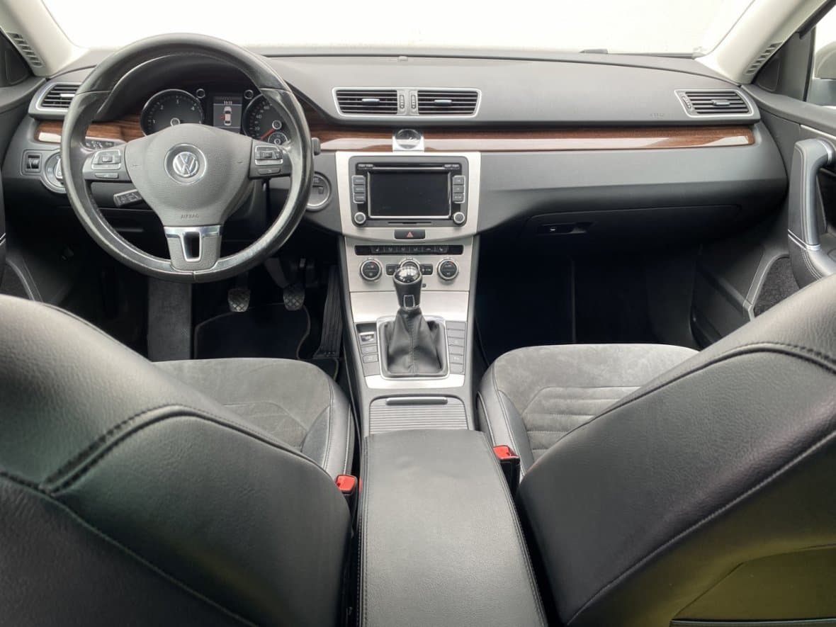 2013 Volkswagen PASSAT - 7