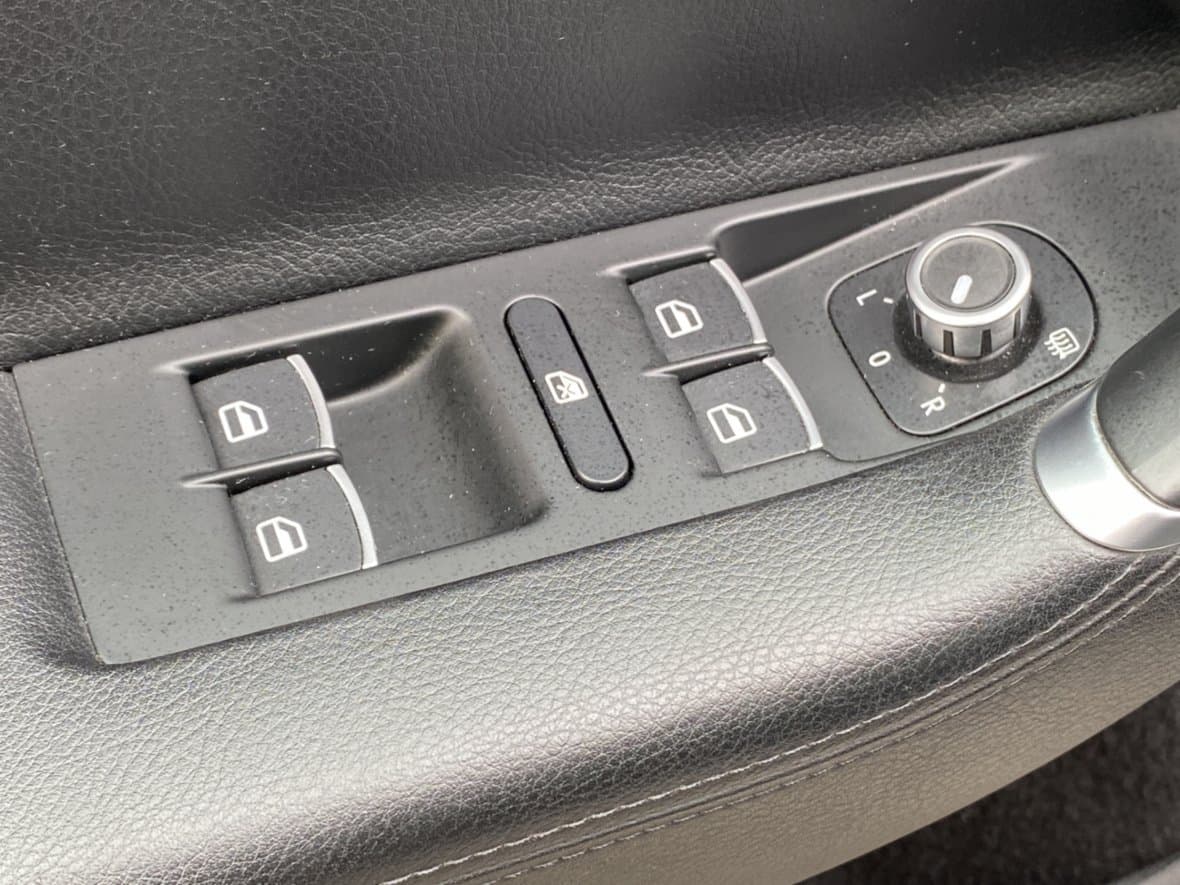 2013 Volkswagen PASSAT - 10