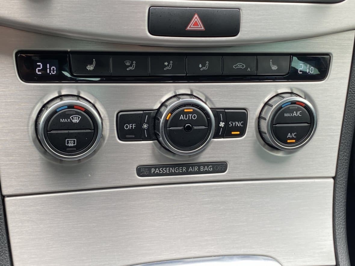2013 Volkswagen PASSAT - 14