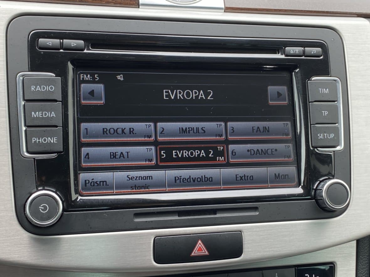 2013 Volkswagen PASSAT - 15
