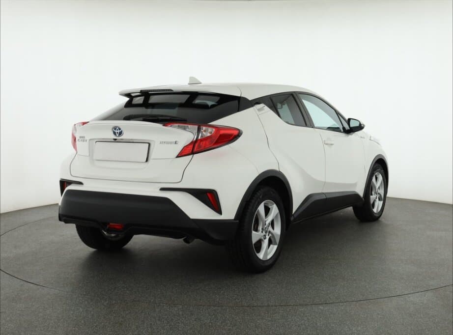 2017 Toyota C-HR - 7