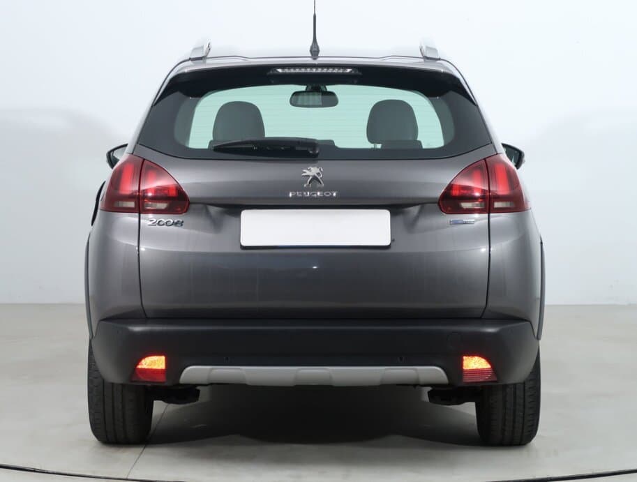 2017 Peugeot 2008 - 11