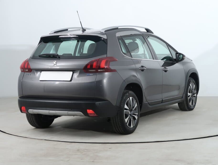 2017 Peugeot 2008 - 13