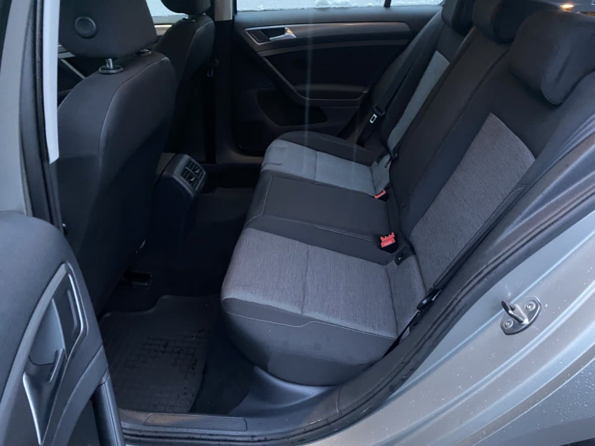 2013 Volkswagen GOLF - 10