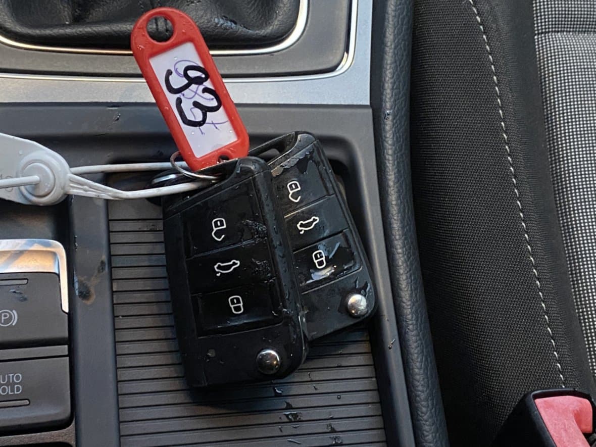 2013 Volkswagen GOLF - 16