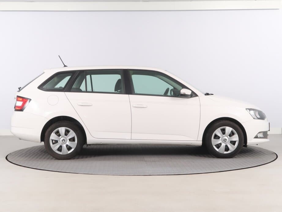 2017 Škoda FABIA - 8