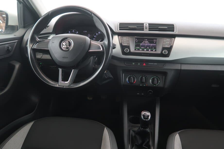 2017 Škoda FABIA - 9