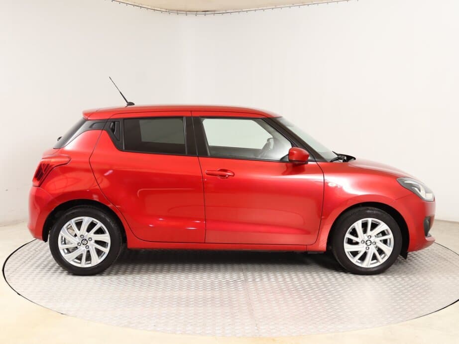 2021 Suzuki SWIFT - 8