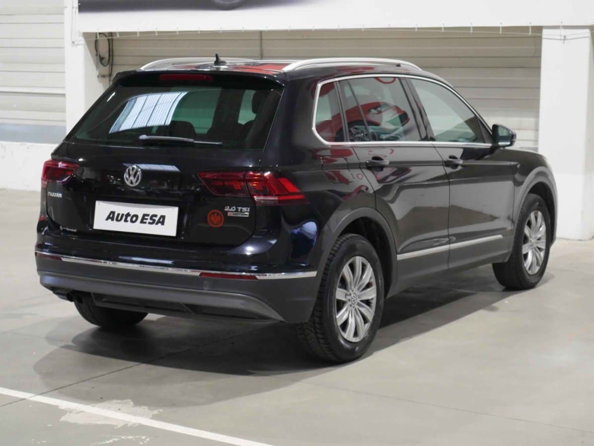 2017 Volkswagen TIGUAN - 4