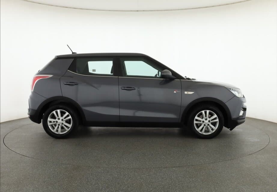 2019 SsangYong TIVOLI - 8