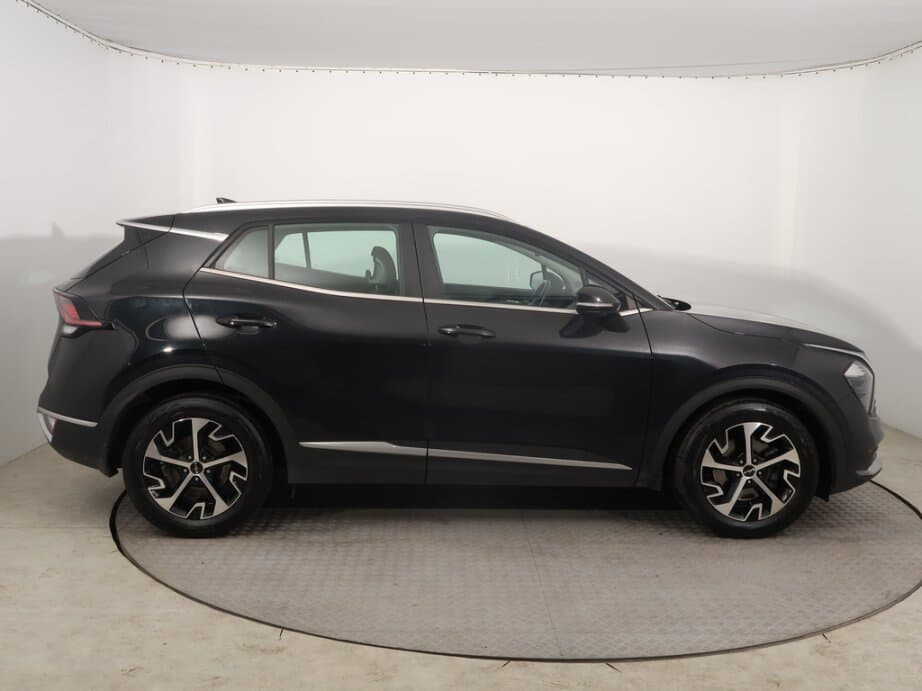 2022 Kia SPORTAGE - 8