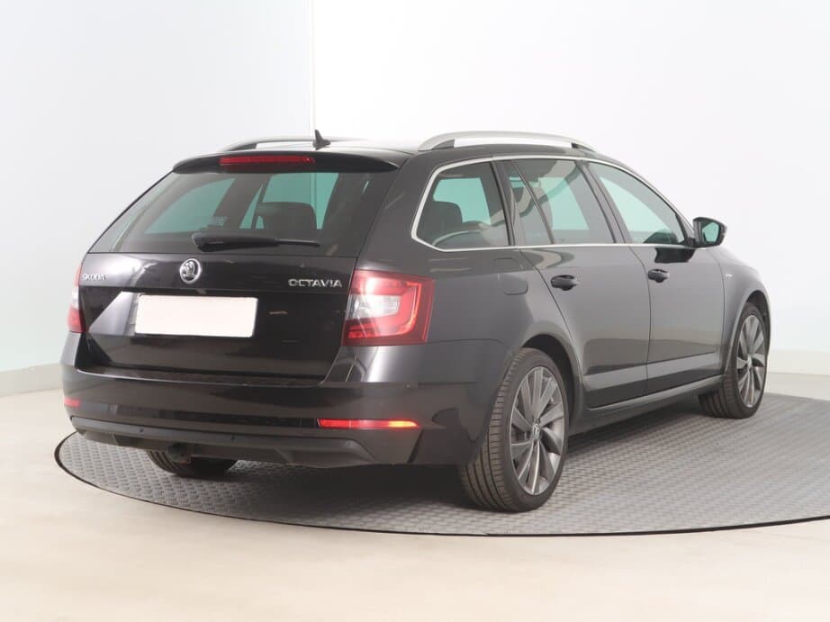 2018 Škoda OCTAVIA - 7