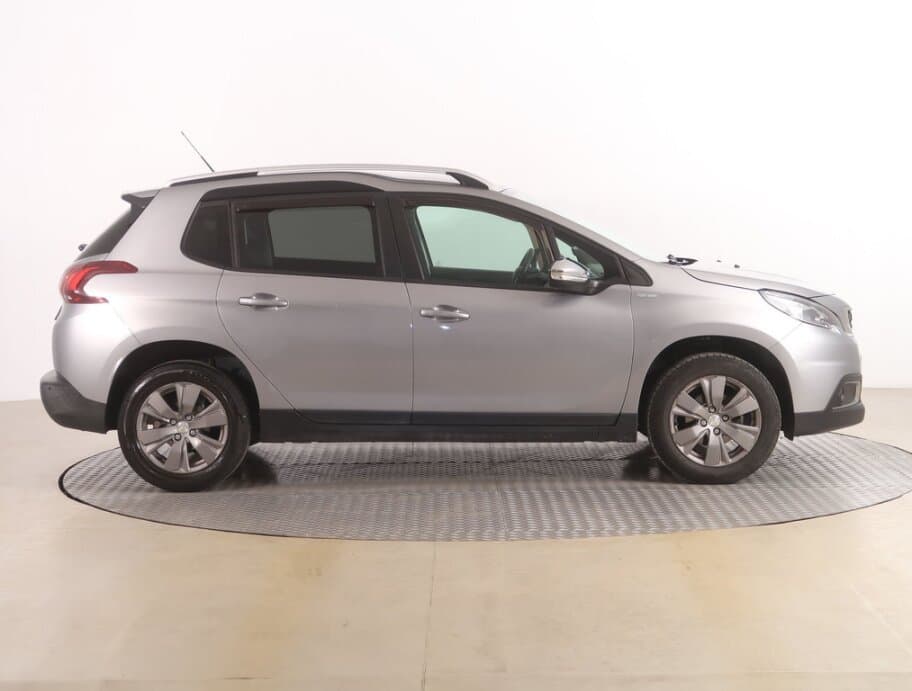 2019 Peugeot 2008 - 8