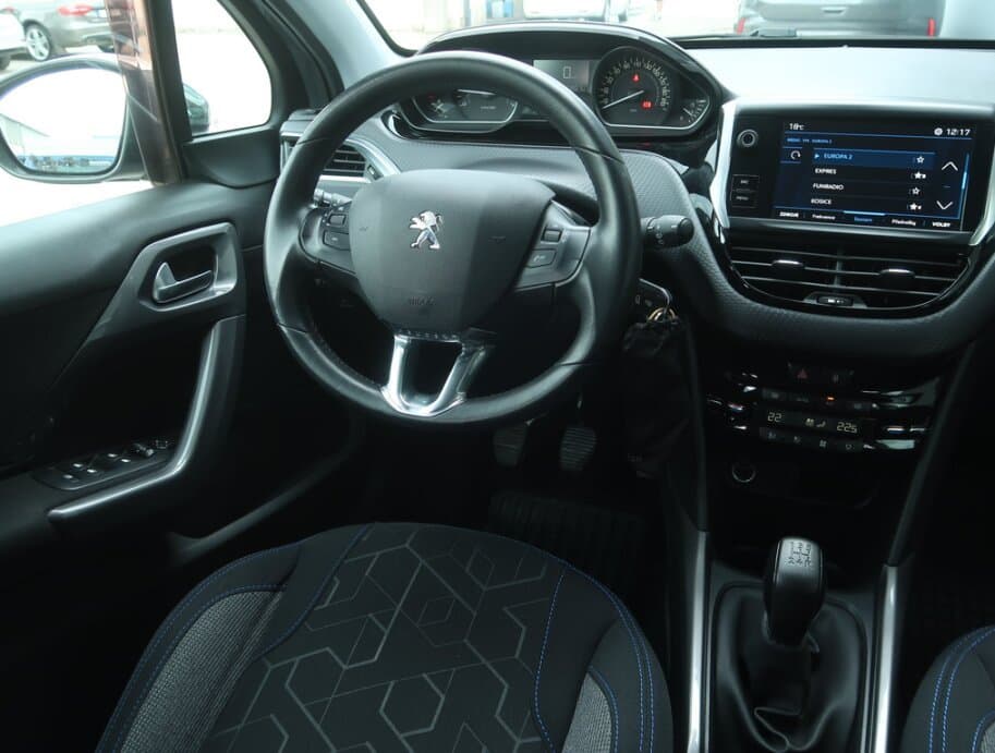 2019 Peugeot 2008 - 9