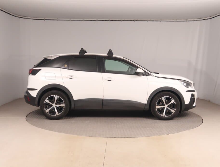 2020 Peugeot 3008 - 8