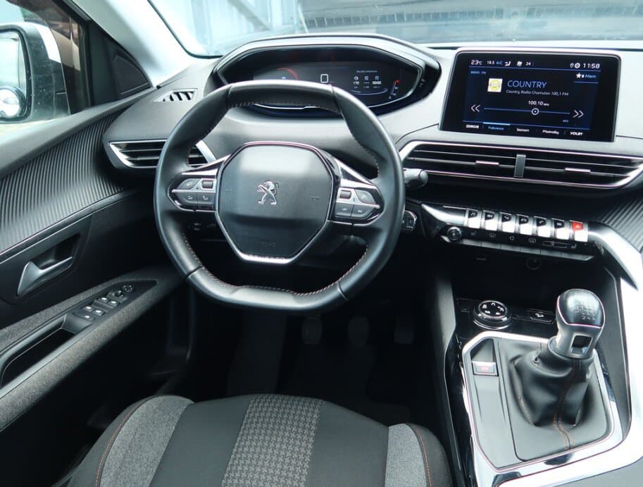 2020 Peugeot 3008 - 9