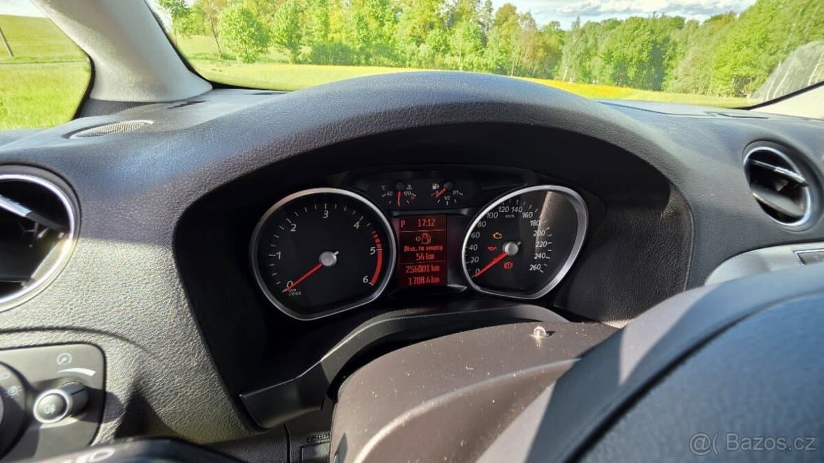 2011 Ford GALAXY - 13