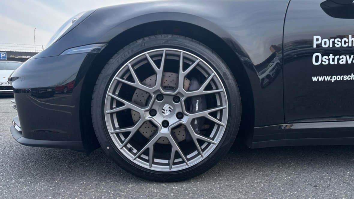 2026 Porsche 911 - 7