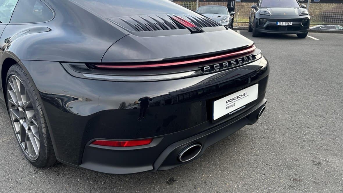 2026 Porsche 911 - 13