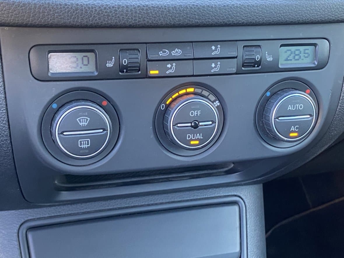 2008 Volkswagen TIGUAN - 14