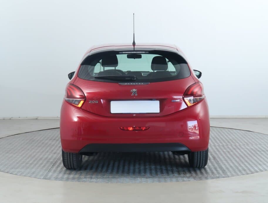 2016 Peugeot 208 - 6