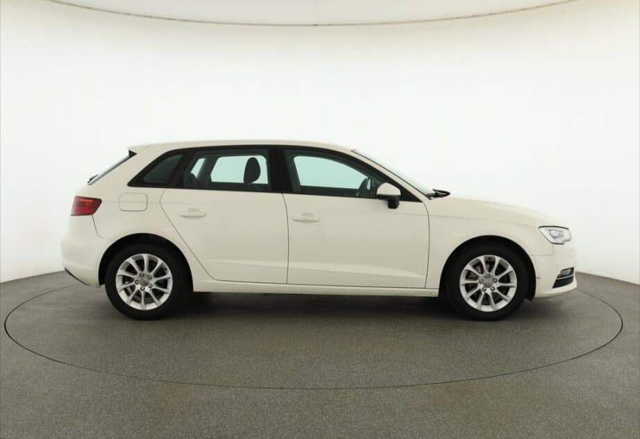 2015 Audi A3 - 8