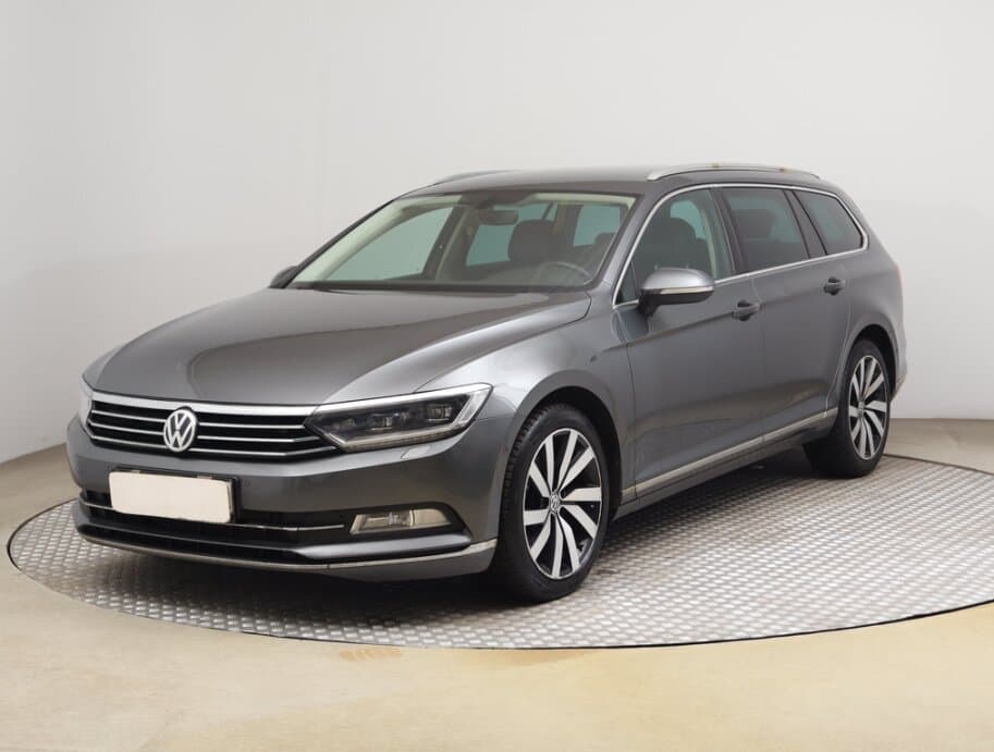 2016 Volkswagen PASSAT - 3