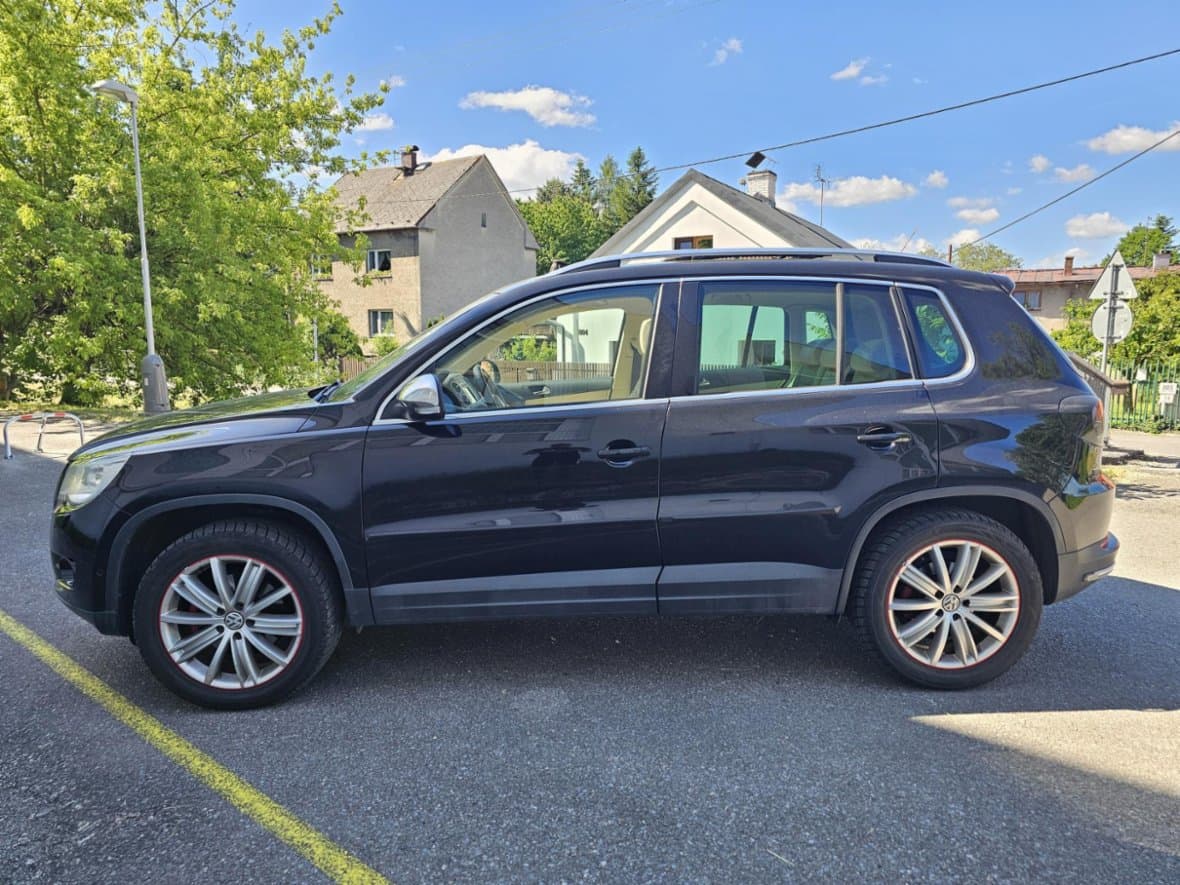 2009 Volkswagen TIGUAN - 2